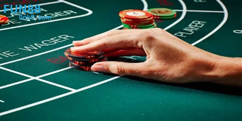 Tìm hiểu ý nghĩa của các cách bắt hòa Baccarat là gì.